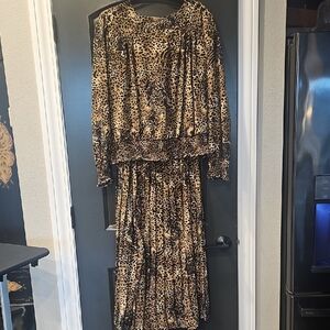 Vintage Notations Two Piece Skirt And Blouse